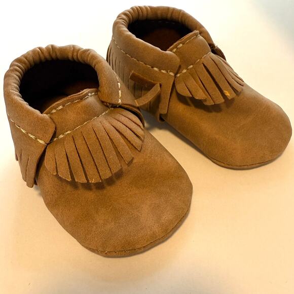 First Steps Baby Fringe Moccasin Shoe Set In Plaid Brown Size 6-12 Months - Picture 8 of 12